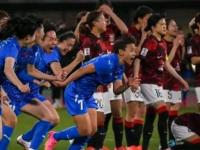 开云官网-亚洲足球赛场上发生轮番交锋的激动一幕