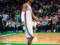 开云体育在线-篮球比赛中诞生最年轻的MVP