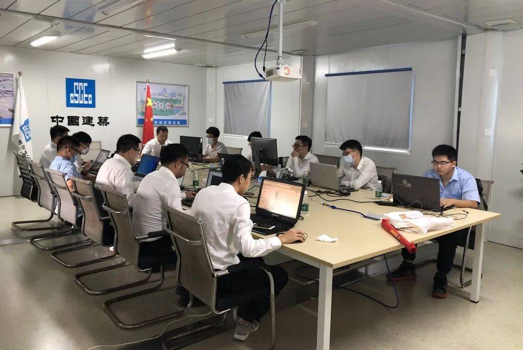 包含比赛总时长达三小时，双方各显神通的词条