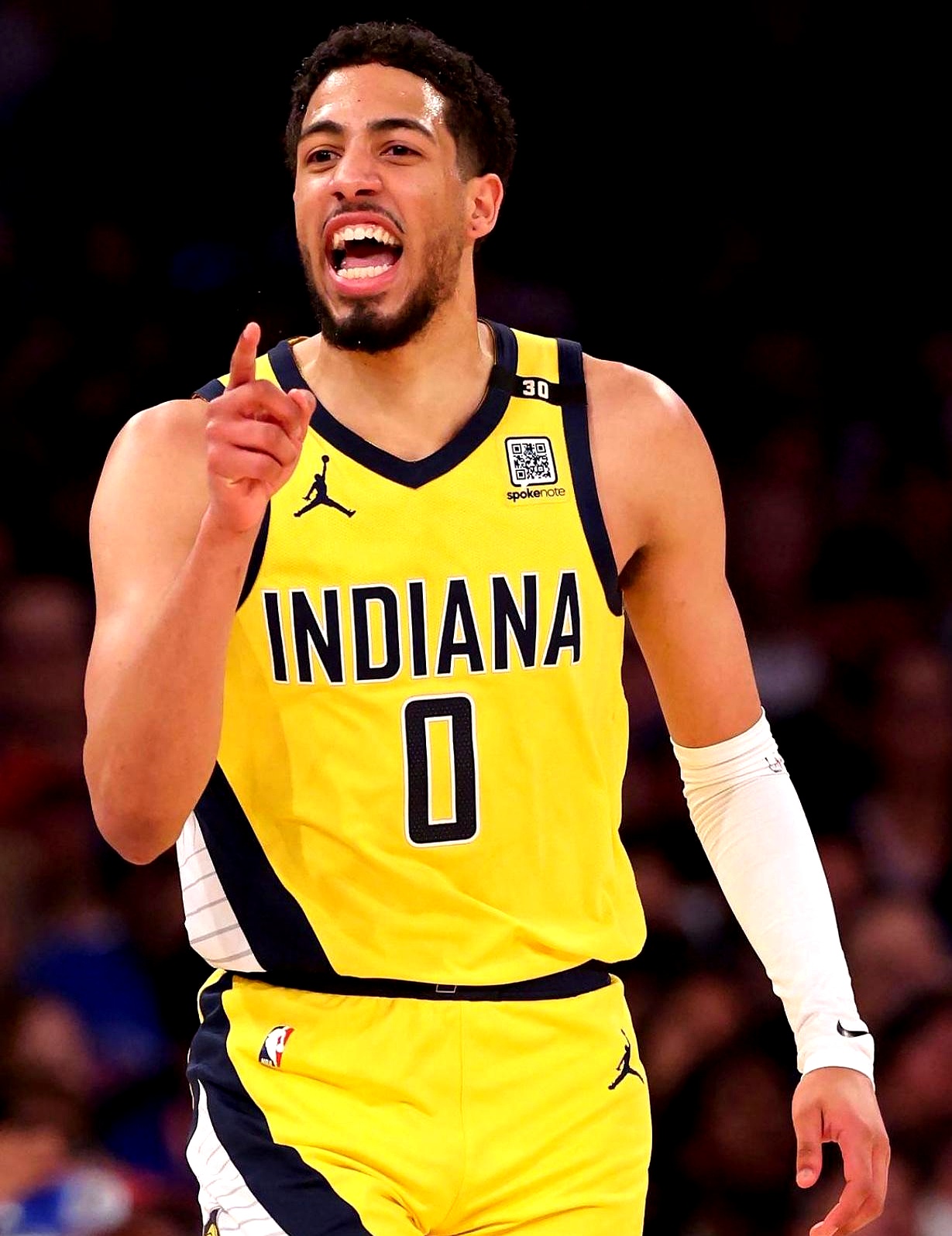 步行者主场轻取篮网,控制比分保持领先 步行者主场轻取篮网,控制比分保持领先