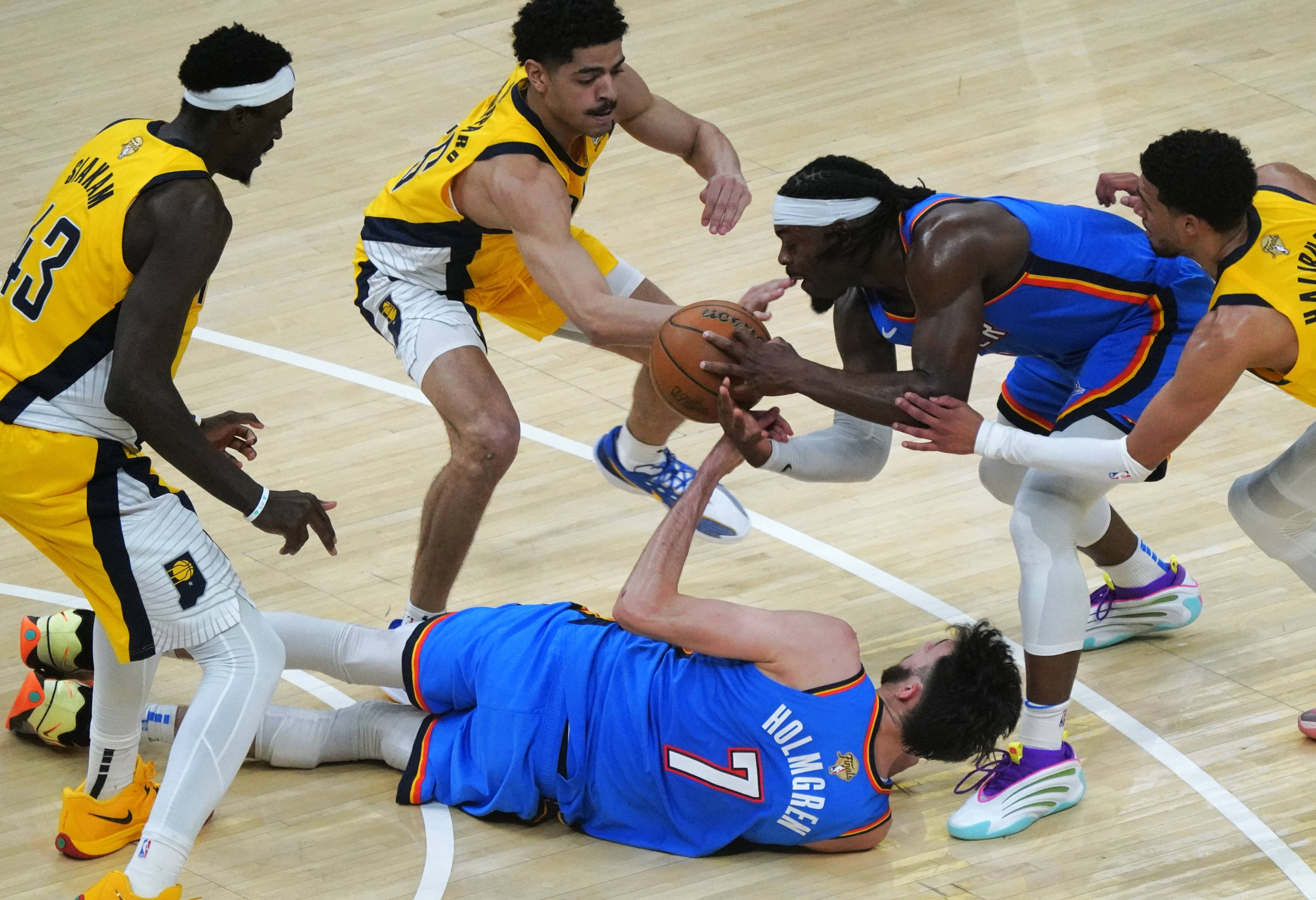 步行者主场轻取篮网,控制比分保持领先 步行者主场轻取篮网,控制比分保持领先