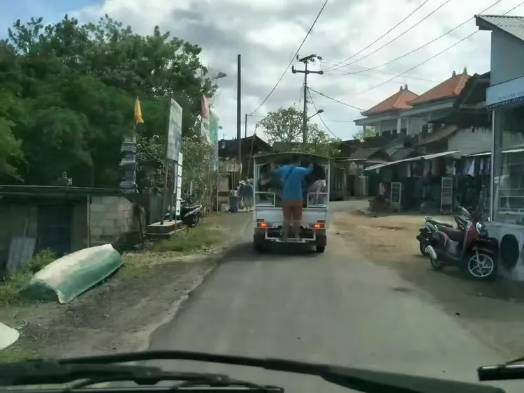 包含巴黎高行指望成功，潮水就要涌来的词条