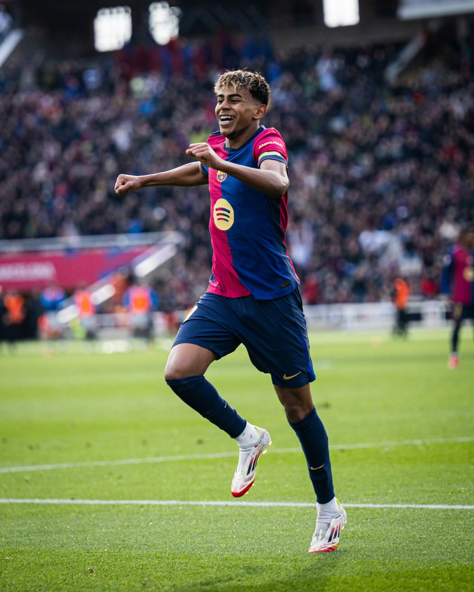 包含塞维利亚客场逼平强敌,稳居中游的词条 包含塞维利亚客场逼平强敌,稳居中游的词条