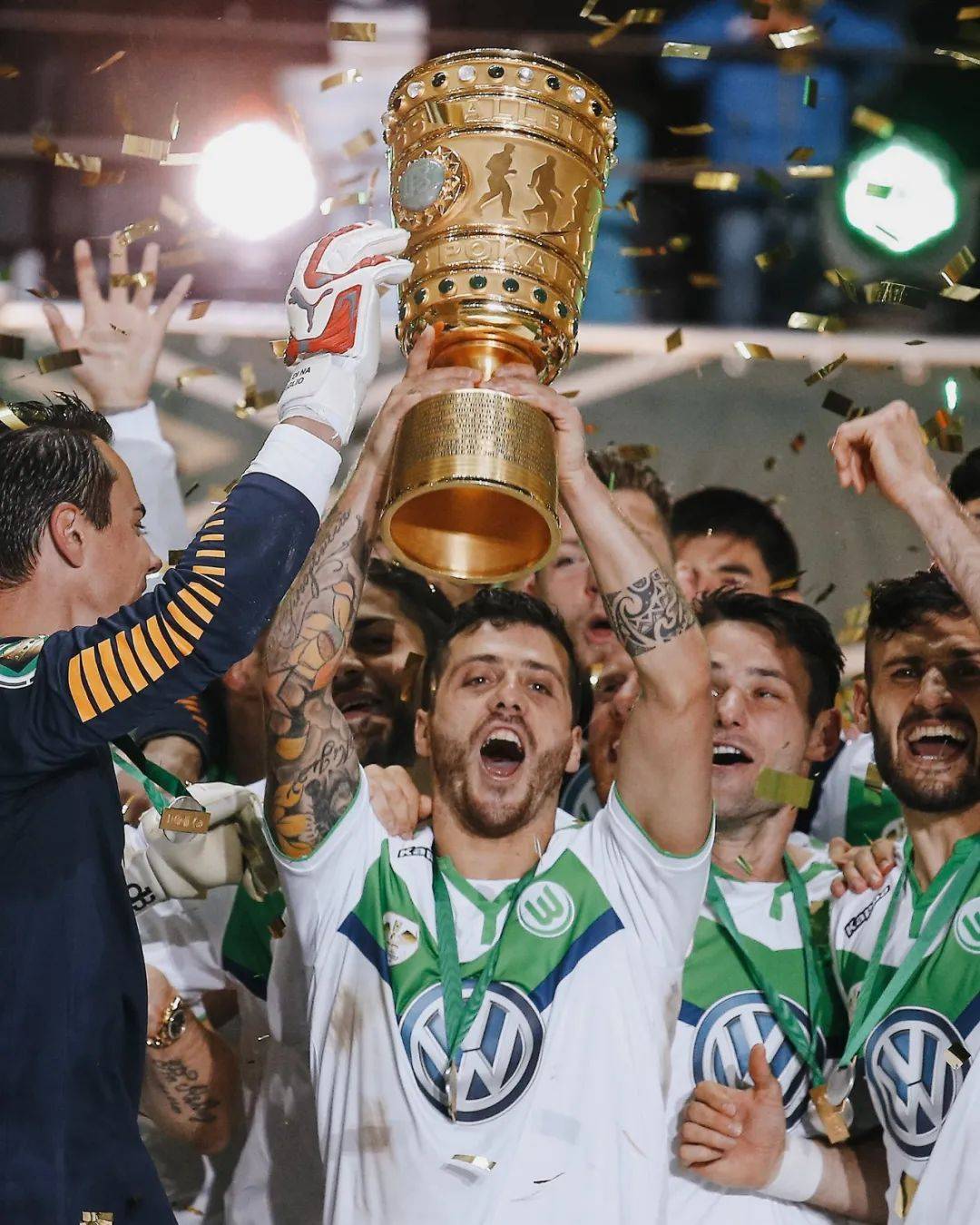 关于沃尔夫斯堡客场大胜霍芬海姆德甲比赛豪取三分的信息