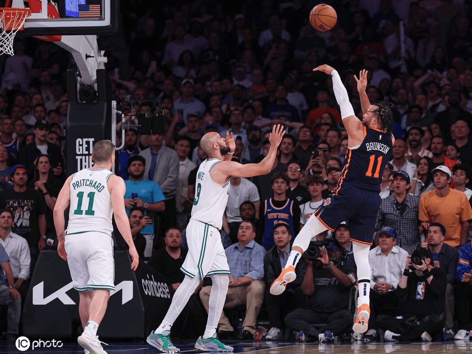 纽约尼克斯险胜凯尔特人,取得两连胜 纽约尼克斯险胜凯尔特人,取得两连胜